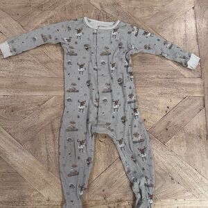 Magnetic Me Gray Moose Kids Footie